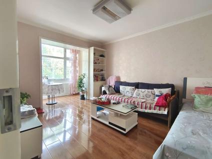 北京绿景花苑(二期)1室1厅55平中楼层/共6层