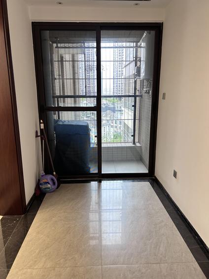 北京理想家园3室2厅122平低楼层/共32层