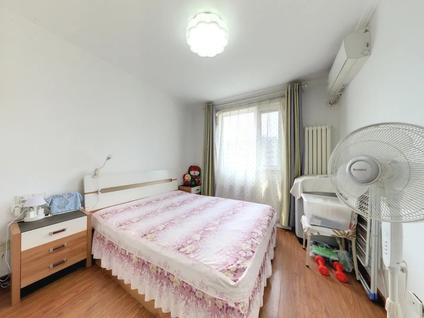 北京公园懿府1室1厅52.99平高楼层/共16层