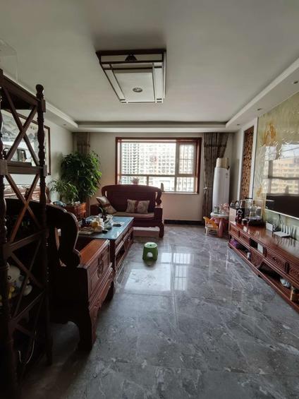 北京湖景公寓3室2厅148平中楼层/共20层