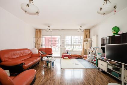 北京怡美家园4室2厅165.22平中楼层/共9层