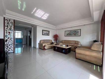 北京金城园4室2厅126平高楼层/共8层