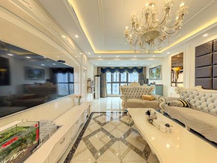 北京正商新蓝钻(E区)3室2厅135.64平高楼层/共7层