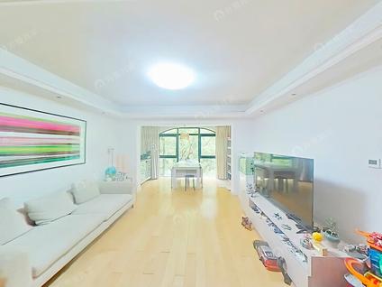 北京强生古北花园3室1厅131.31平低楼层/共18层