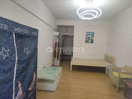 昆明华龙人家1室1厅41平中楼层/共18层