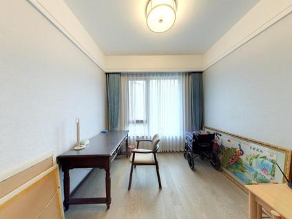 成都五矿西棠4室1厅178.66平高楼层/共17层