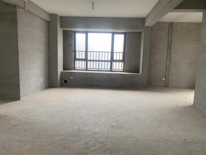 北京璞缇学苑3室2厅118平中楼层/共18层