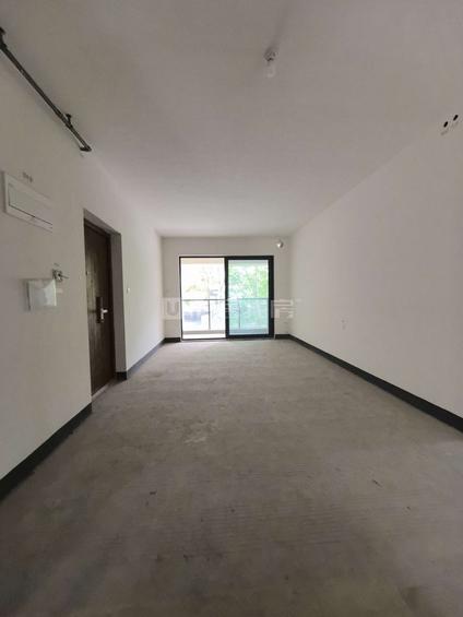 北京香港置地云山岳3室2厅99平低楼层/共9层