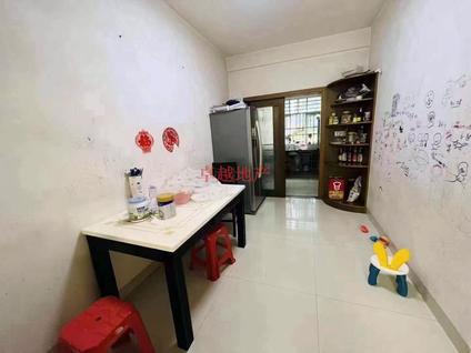 北京广晟花园3室2厅123平低楼层/共8层