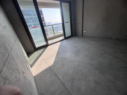 北京龙熙公元4室2厅131平中楼层/共8层