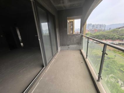 北京邦泰国际社区北区3室2厅102平高楼层/共7层