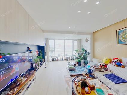 北京圣世一品2室1厅105.27平低楼层/共22层