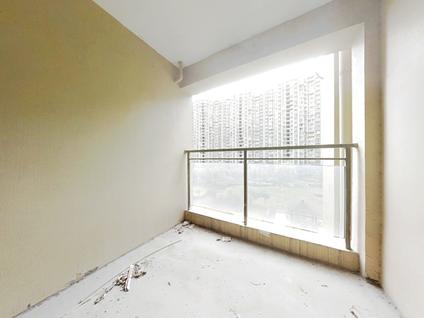 南京金域华府3室2厅117平低楼层/共27层