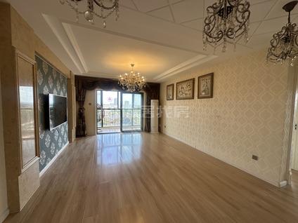 北京塞纳波斐3室2厅137平高楼层/共11层