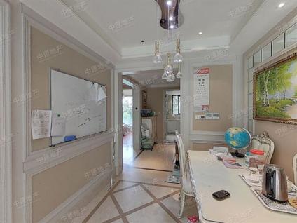 北京绿城玉兰公馆3室2厅114.93平低楼层/共9层