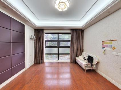 北京波波城3室2厅183.6平中楼层/共20层