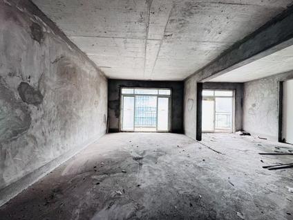 北京南开苑小区2室2厅121平中楼层/共18层