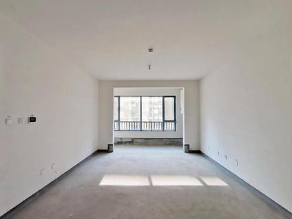 北京绿地IFC中央公馆B8地块4室2厅160.1平中楼层/共17层