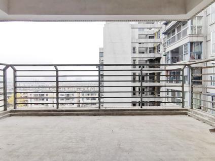 北京新北佳苑3室2厅119.82平高楼层/共11层