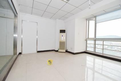 北京绿都泰富广场2室1厅96.2平中楼层/共28层