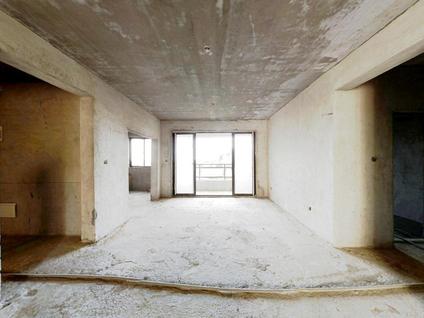 北海越亚天赐(锦园)4室2厅118.57平中楼层/共24层