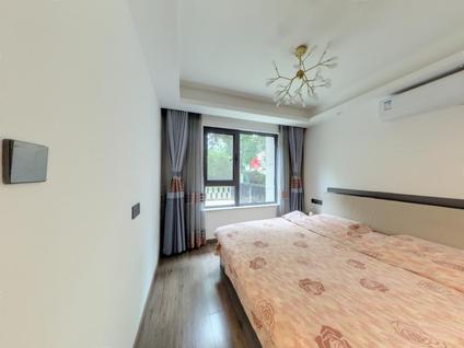 北京万科初昕苑3室2厅94.6平低楼层/共18层