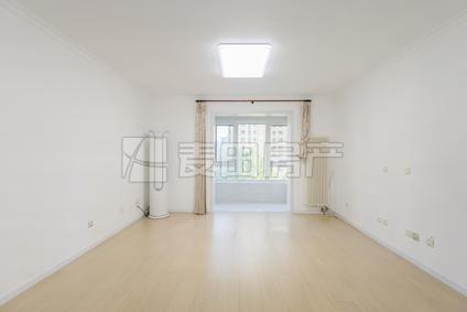 北京保利百合花园3室2厅139平低楼层/共25层