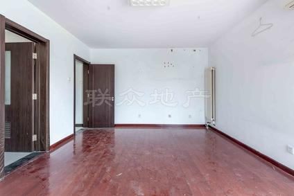 北京瑞丽江畔(南区)3室2厅151.8平高楼层/共11层