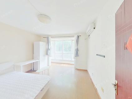 北京华龙美树4室1厅107.44平低楼层/共15层