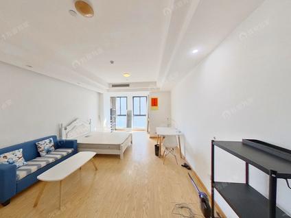 北京吉鸿时代商厦1室1厅50.08平中楼层/共13层