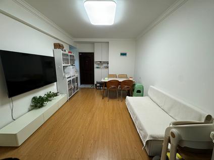 北京永康城(香樟苑)2室1厅67平低楼层/共18层