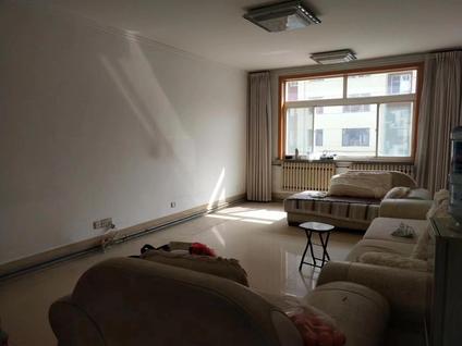 北京齐泰花苑3室2厅155平低楼层/共6层