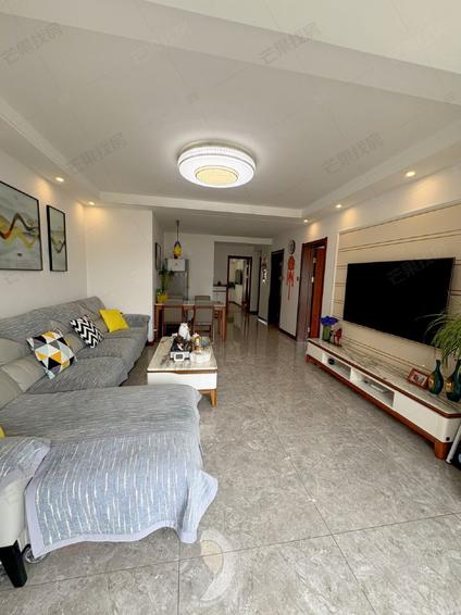 北京荣盛盛京绿洲3室1厅99平中楼层/共18层