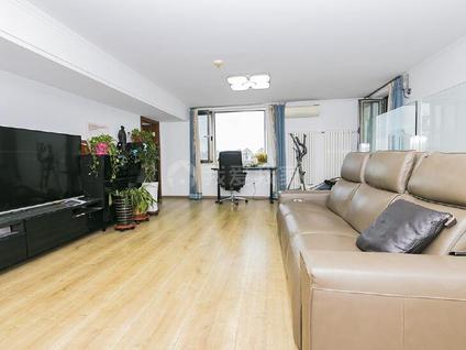 北京名人公寓6室2厅243.49平高楼层/共17层