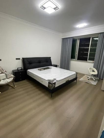 北京城北公寓2室1厅192平中楼层/共8层