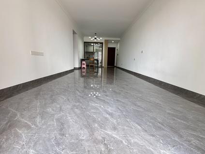 梧州海骏达浅水湾3室2厅105平高楼层/共32层