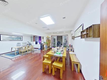 北京运通花园5室3厅321.49平低楼层/共1层