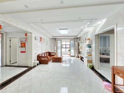 北京凤麟府4室2厅144.51平低楼层/共18层