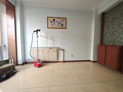 北京嘉日花园2室2厅93平低楼层/共6层