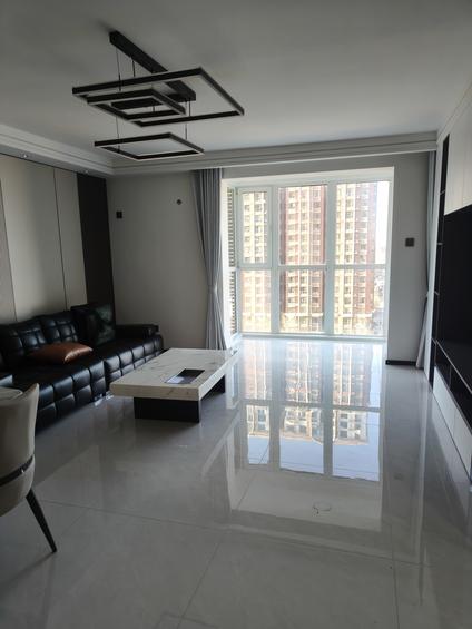 廊坊福城上上城五期北院2室2厅101平中楼层/共28层