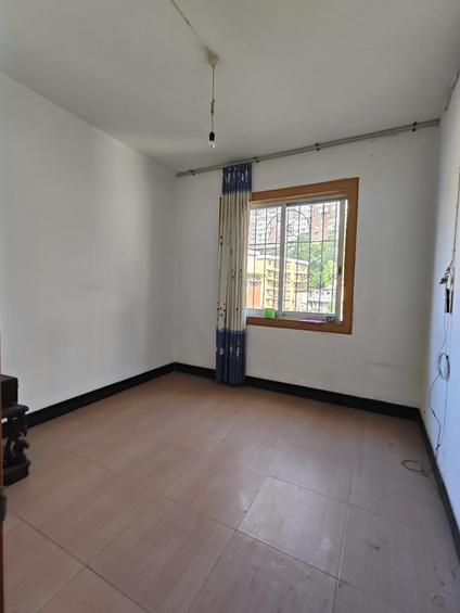 北京兴义市烟草公司宿舍3室1厅89.97平高楼层/共7层