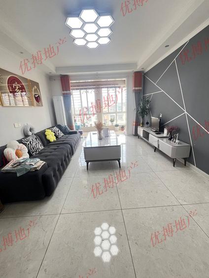 北京家福花园3室2厅110平低楼层/共26层