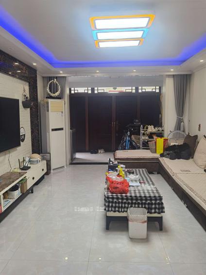 北京金厦华庭3室2厅135平低楼层/共6层