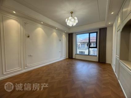 宿州天鹅湾5室3厅237平低楼层/共1层