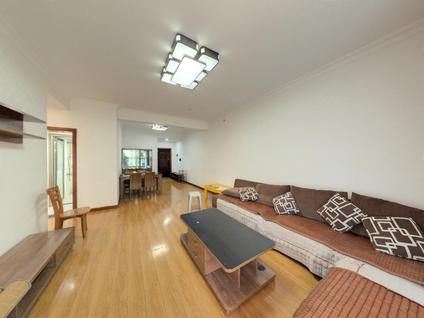 北京君康家园4室2厅125.12平低楼层/共17层