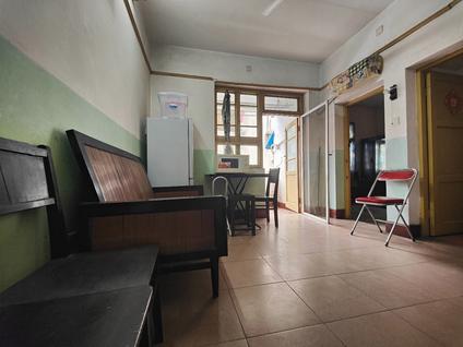 重庆华渝西苑2室2厅55.42平中楼层/共7层