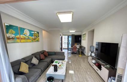 海口碧桂园剑桥郡4室2厅129.18平低楼层/共18层