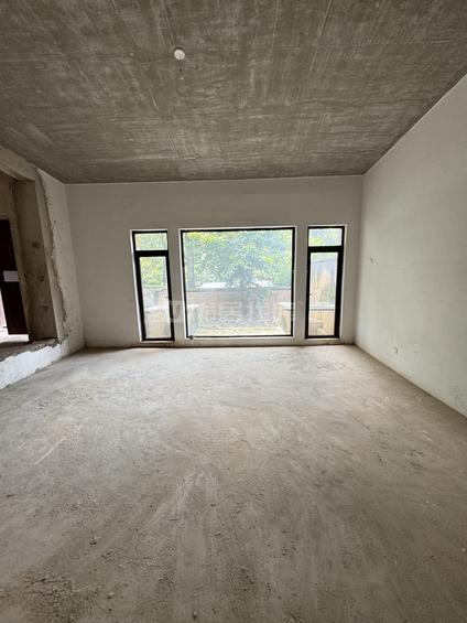 北京溪麓南郡5室2厅327平低楼层/共1层