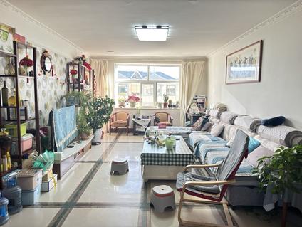 北京金盘小区3室2厅130.75平高楼层/共7层