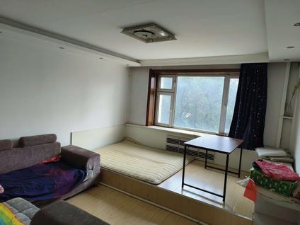 哈尔滨哈医大二院家属楼2室1厅81.5平中楼层/共6层